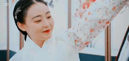 EP02---Our-Blooming-Youth-7.gif