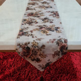Groki_Table-Runner_55_3