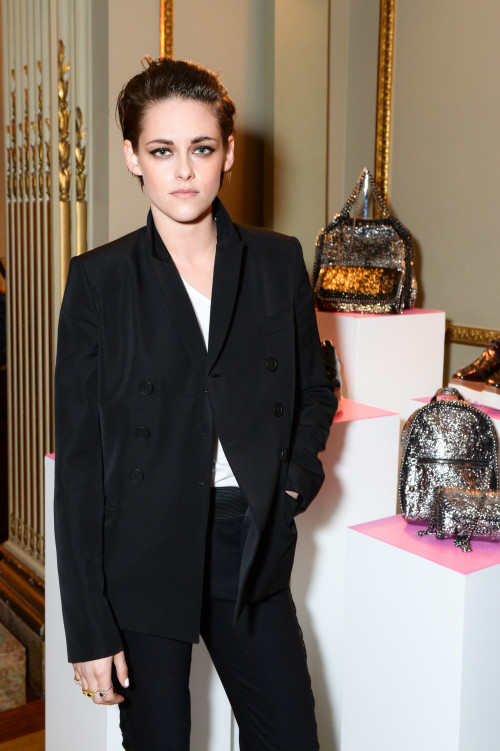 Kristen_Stewart_Stella-McCartney-A2015_Vettri_Net-30.jpg