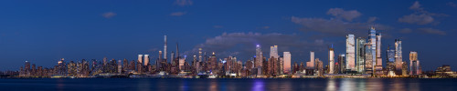 Midtown_Manhattan_from_Weehawken_September_2021_HDR_panorama.jpg