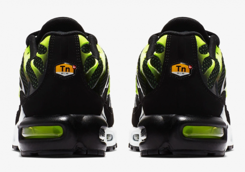 Nike-air-maxeaebc59ad5c34327.png