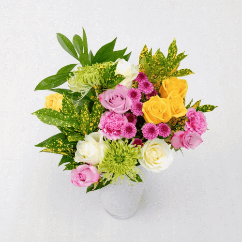 Flowers are the signs of showing your love and affection towards your favorite people in your life. So, choose the alluring and reasonable Mixed Flower Bouquet. Call us now.