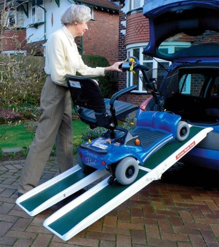 fibreglass-folding-channel-wheelchair-ramps2.jpg